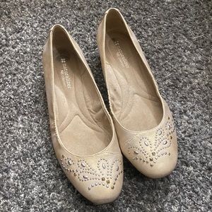 Naturalizer slip ons